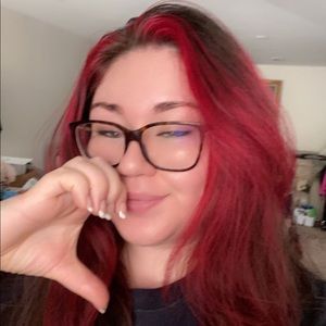 Meet your Posher, Alexandria